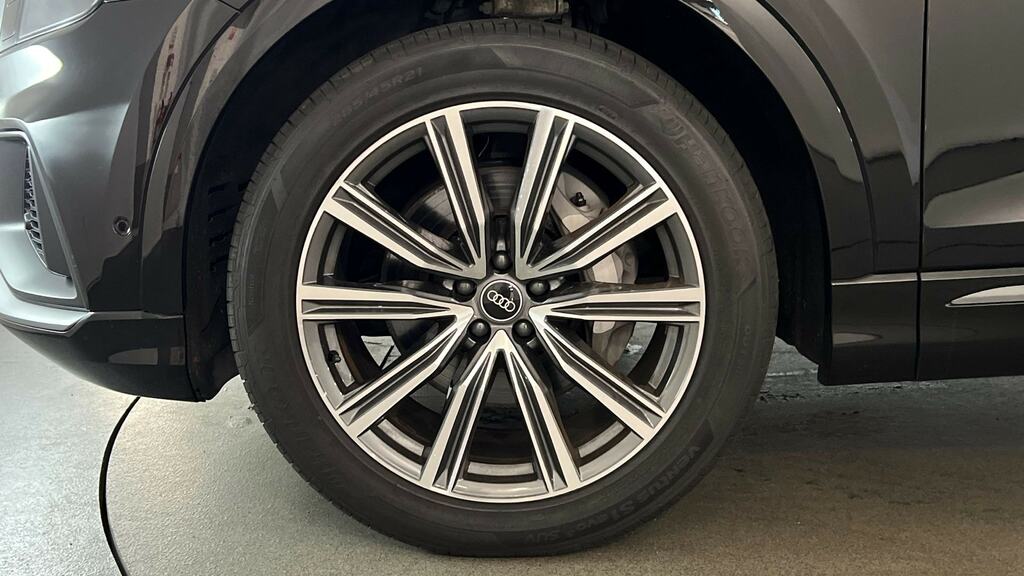 Audi Q8 55 Tfsi Quattro S Line Tiptron Comfortsound Black #5