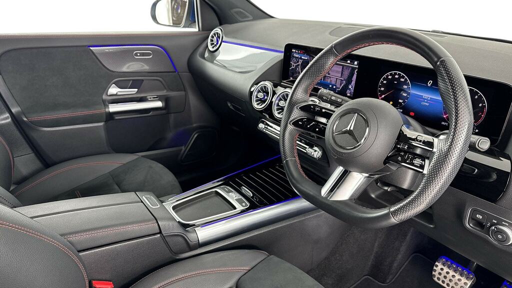 Mercedes-Benz GLA Class Gla 200 Amg Line Executive AK73WVC Blue #3