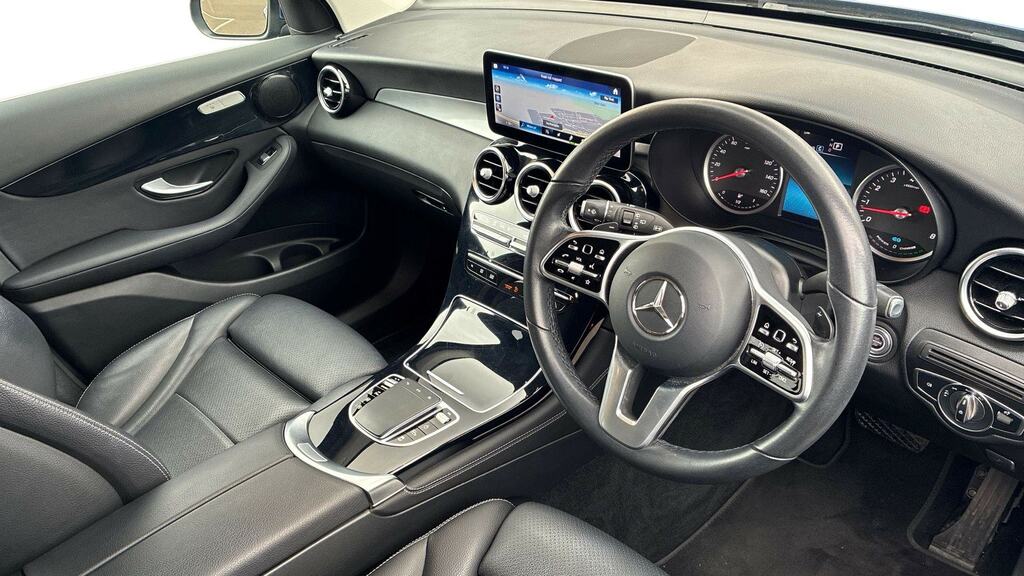 Mercedes-Benz GLC Class Glc 300 4Matic Sport 9G-tronic WG69JJK Blue #3