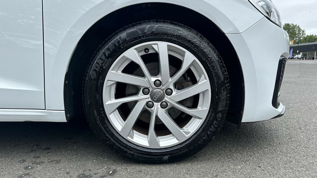 Audi A1 30 Tfsi 110 Black Edition White #6