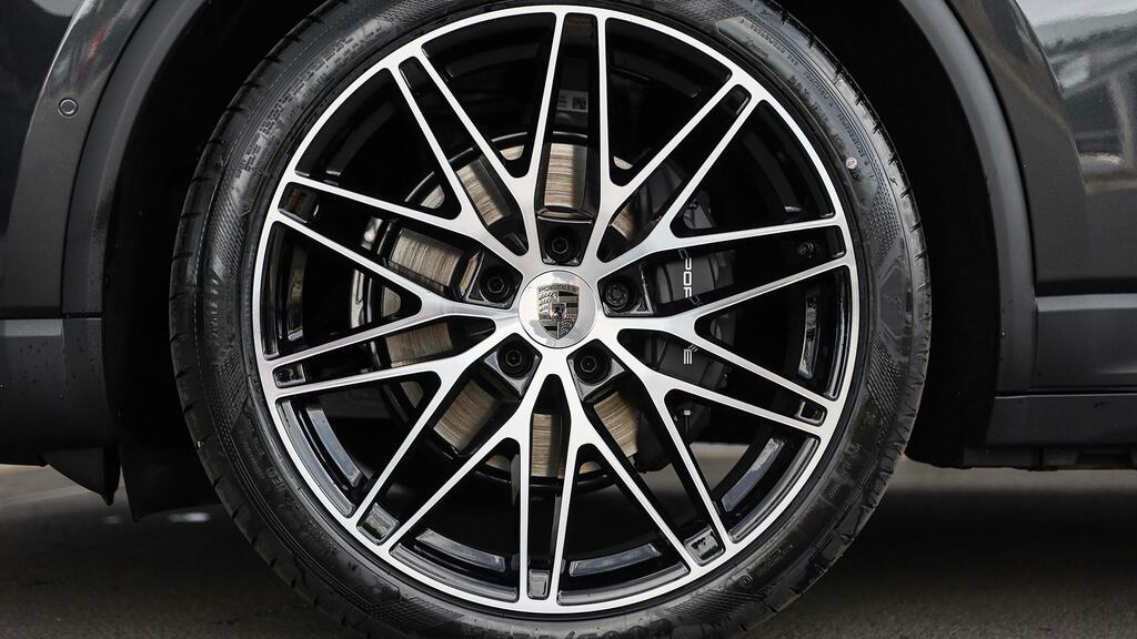 Porsche Macan 265Kw 100Kwh SL26UGA Grey #3
