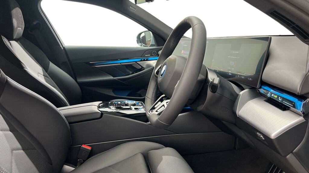 BMW i5 250Kw Edrive40 M Sport 84Kwh Grey #6