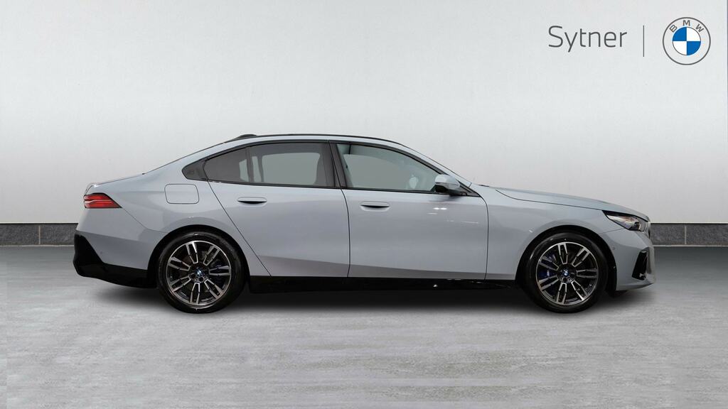 BMW i5 250Kw Edrive40 M Sport 84Kwh Grey #3