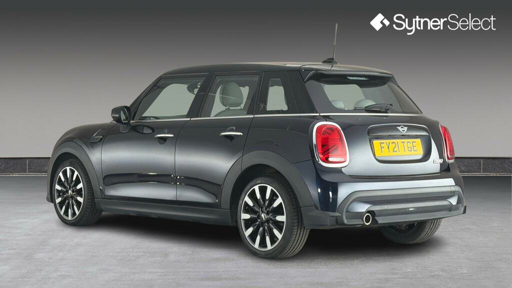 Mini Hatch 1.5 Cooper Exclusive Comfort Pack FY21TGE Black #2