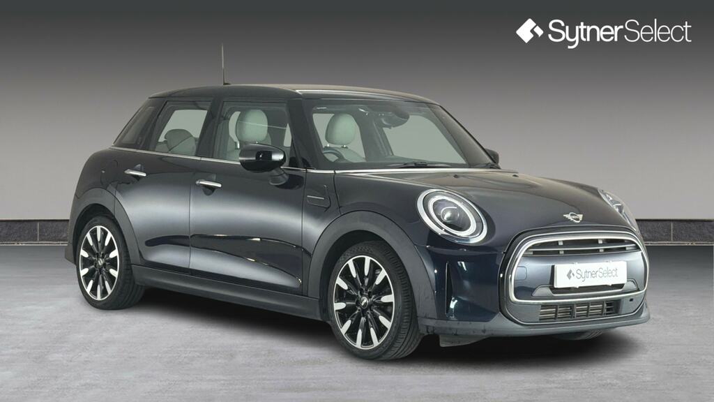 Mini Hatch 1.5 Cooper Exclusive Comfort Pack Black