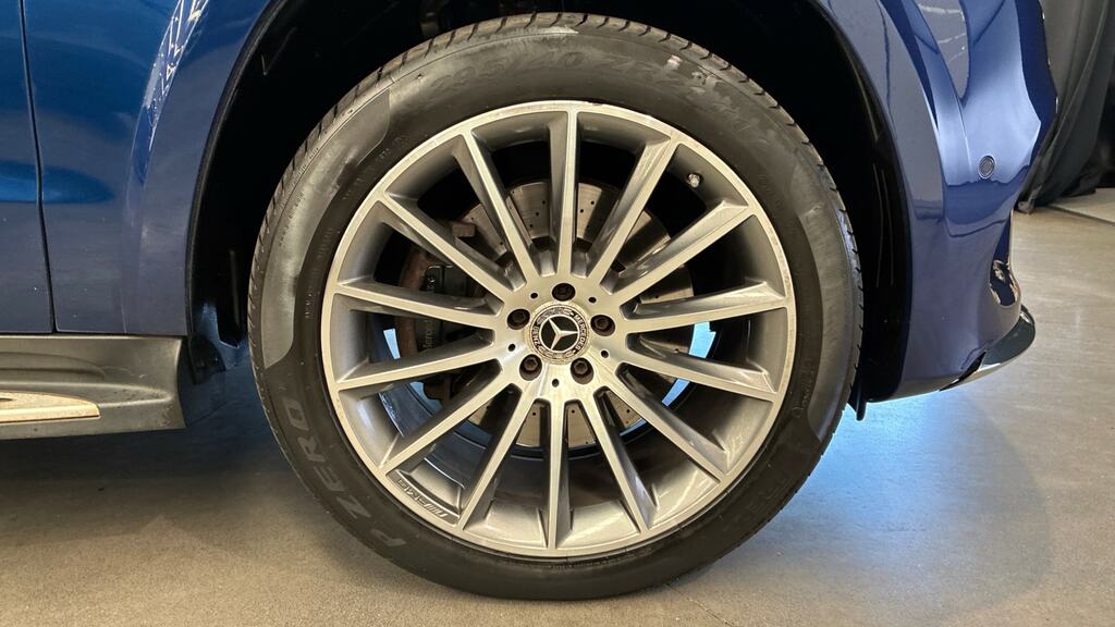 Mercedes-Benz GLS Class Black #25
