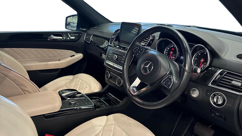 Mercedes-Benz GLS Class Black #9