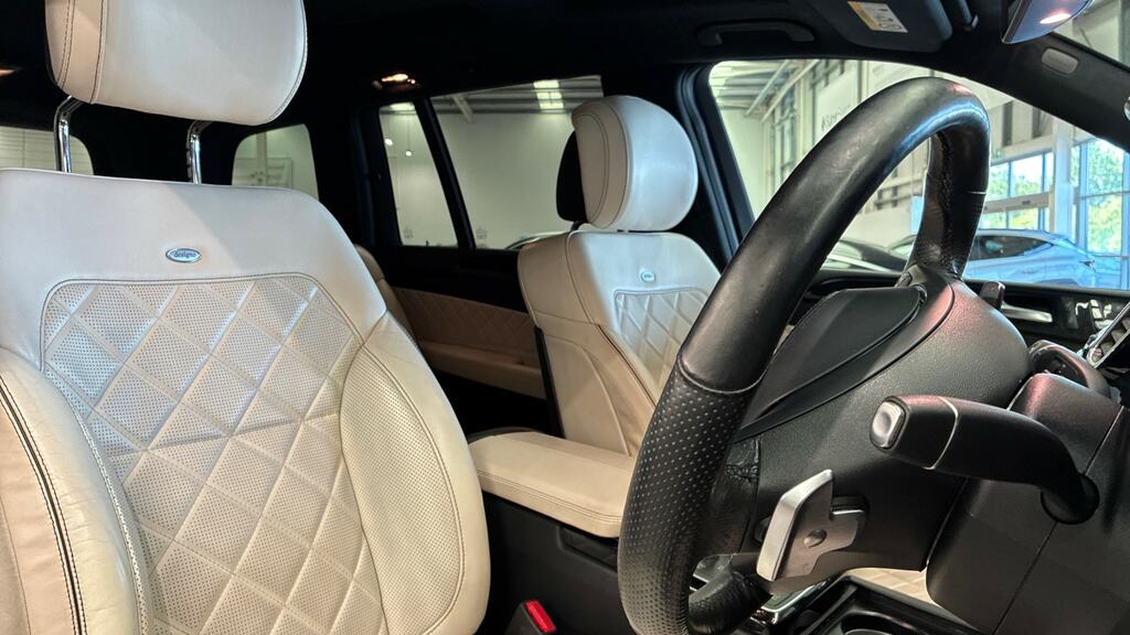 Mercedes-Benz GLS Class Black #10