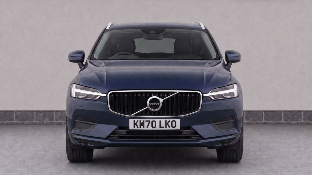 Volvo XC60 2.0 B5p 250 Momentum Geartronic Blue #5