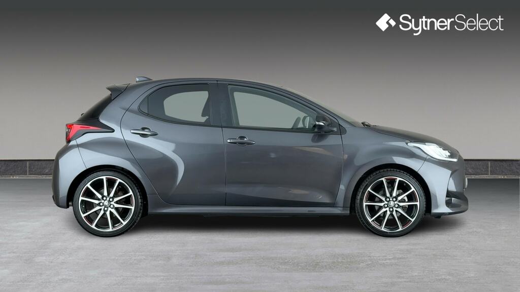 Toyota Yaris 1.5 Hybrid Gr Sport Cvt Bi-tone VN73UVA Grey #3