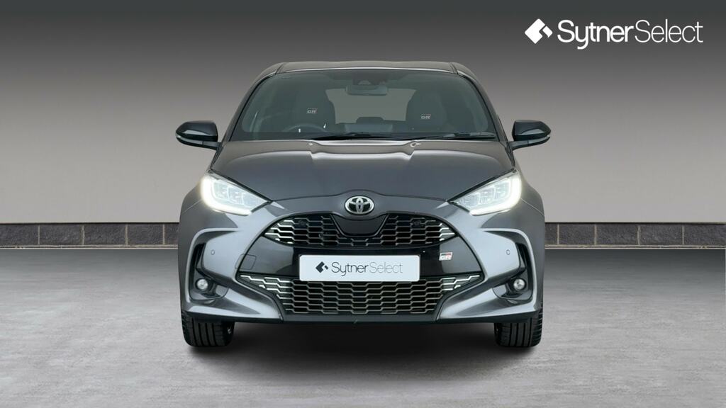Toyota Yaris 1.5 Hybrid Gr Sport Cvt Bi-tone VN73UVA Grey #4