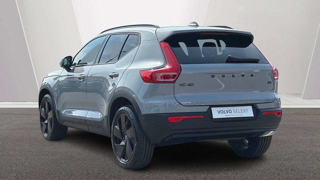 Volvo XC40 2.0 B4p Plus Black Edition PJ75SVD Grey #2