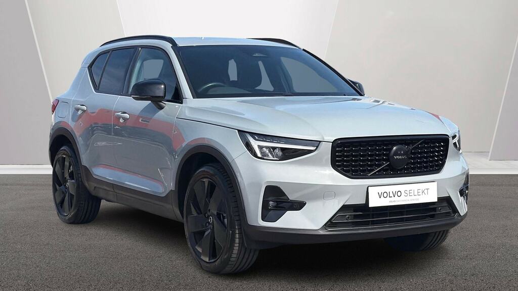 Volvo XC40 2.0 B4p Plus Black Edition Grey