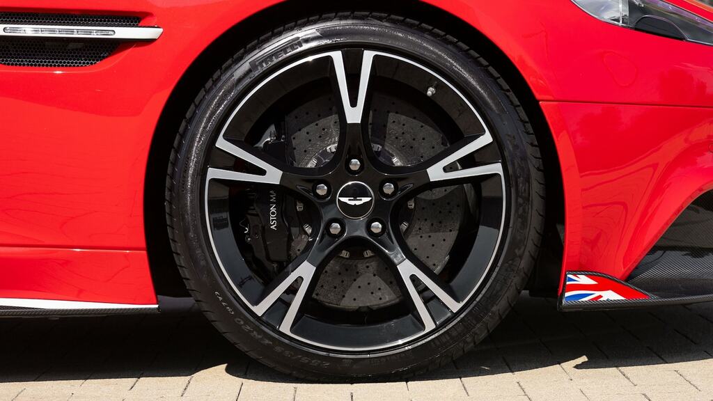 Aston Martin Vanquish V12 595 S 20 Touchtronic Red #4