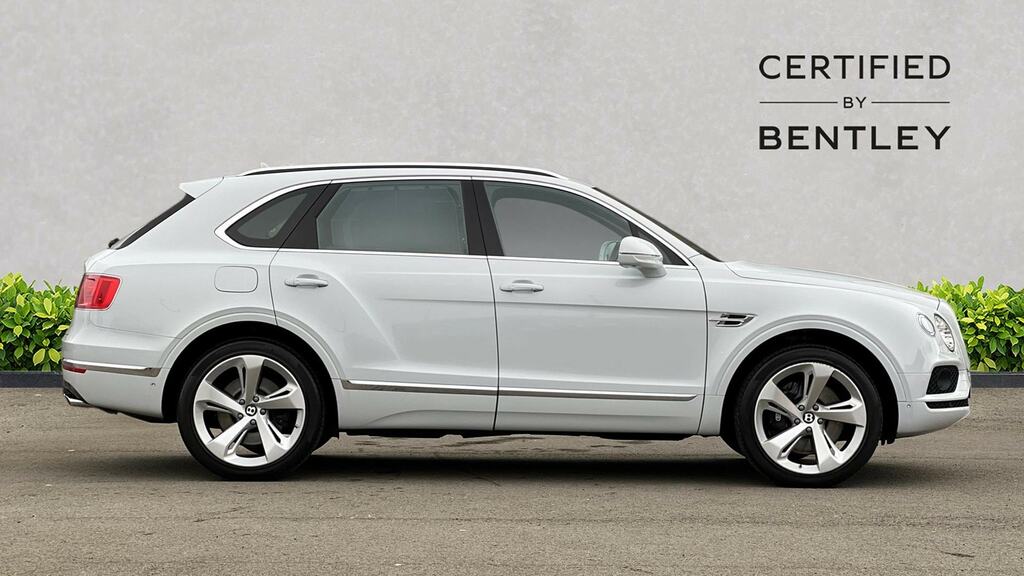 Bentley Bentayga 4.0 V8 Citytouring Spec White #5