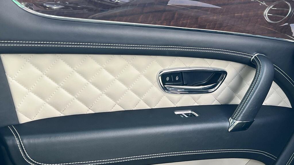 Bentley Bentayga 4.0 V8  #19