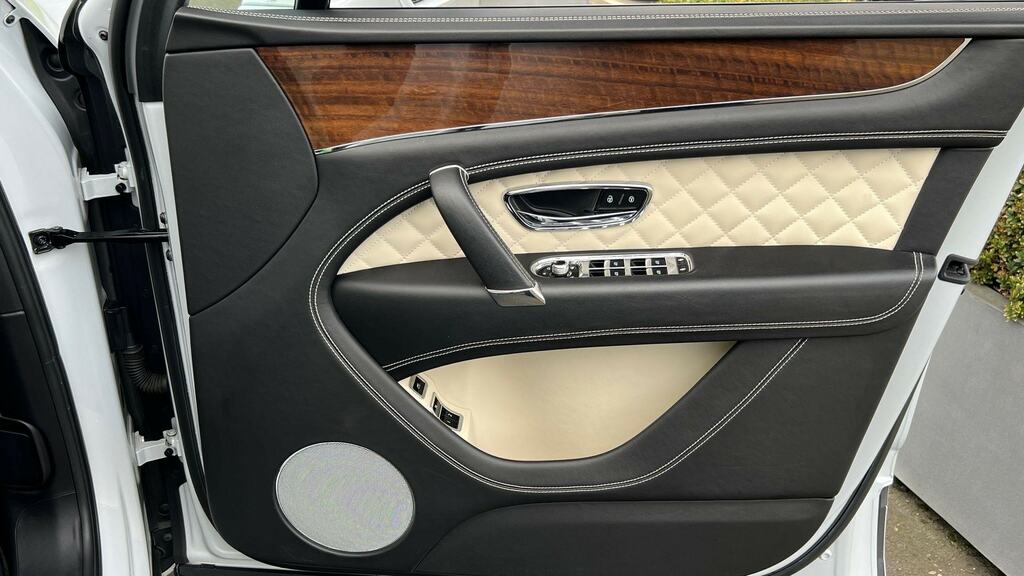 Bentley Bentayga 4.0 V8  #18