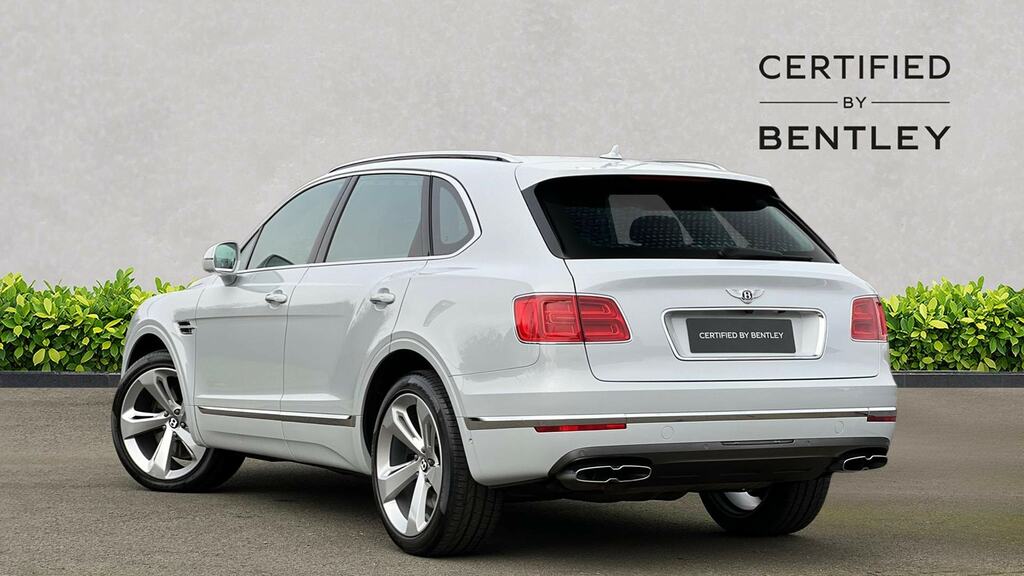 Bentley Bentayga 4.0 V8 Citytouring Spec White #3