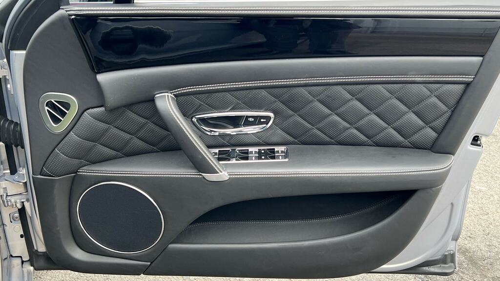 Bentley Flying Spur Flying Spur Mulliner W12 Grey #18