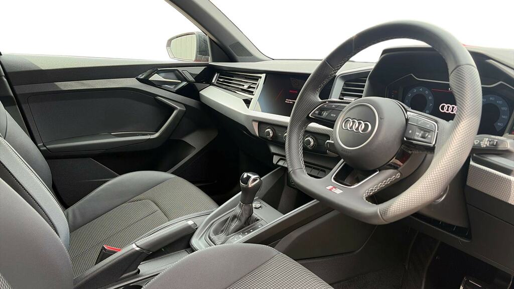 Audi A1 30 Tfsi Black Edition S Tronic NU74ZHK Red #6