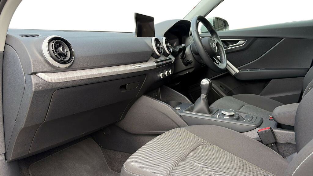 Audi Q2 30 Tfsi Sport Cs YC72OXJ Grey #2