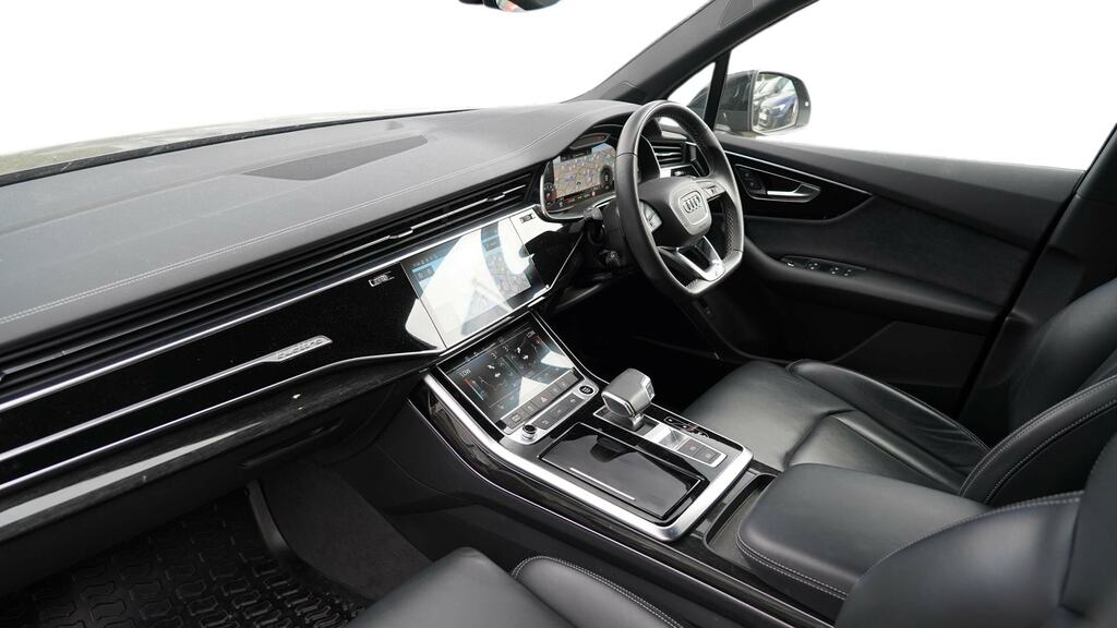 Audi Q7 55 Tfsi Quattro Black Edition Tiptronic Cs LO72PGK Black #2