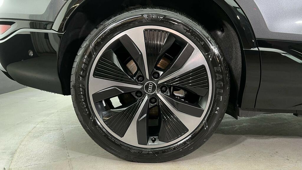 Audi Q6 E-Tron 185Kw 83Kwh Black Edition Grey #5