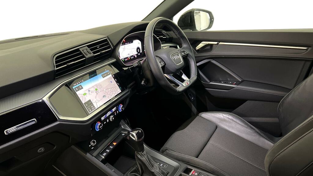 Audi Q3 35 Tfsi Black Edition S Tronic FL23NKX White #2