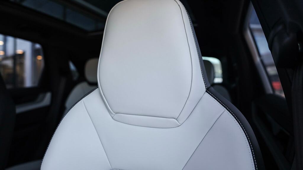 Porsche Cayenne E-hybrid Tiptronic S 5 Seat Black #10