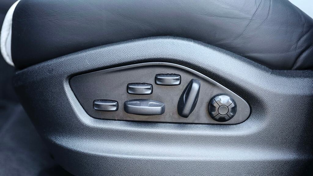 Porsche Cayenne E-hybrid Tiptronic S 5 Seat Black #27