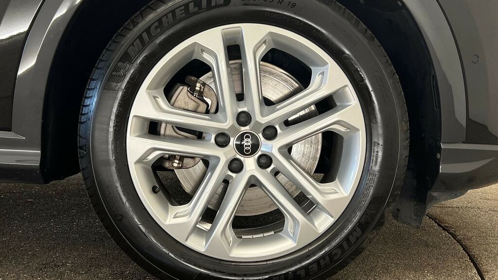Audi Q5 2.0 Tdi Quattro Sport S Tronic RJ25DXM Black #5