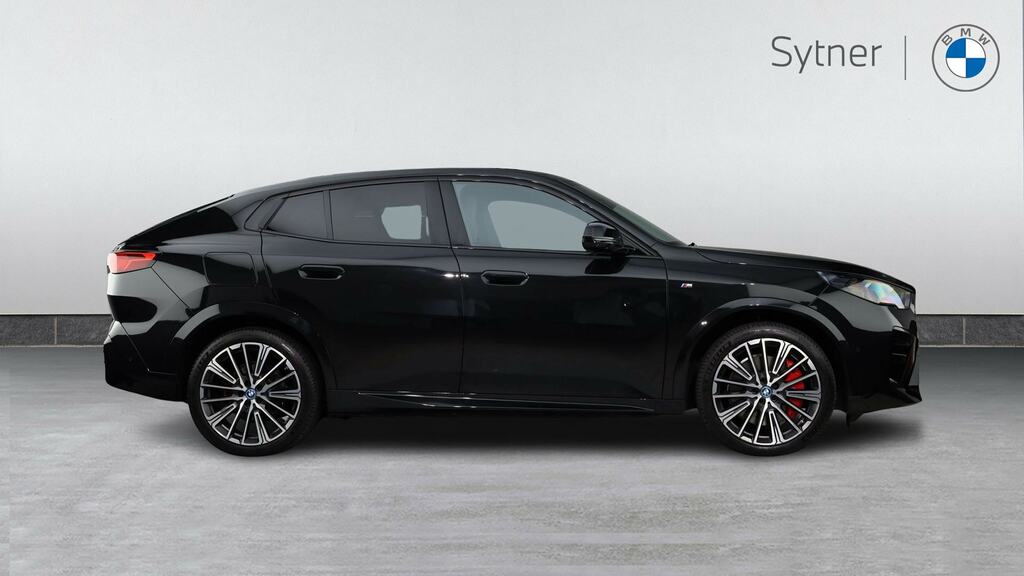 BMW iX2 230Kw Xdrive30 M Sport 65Kwh Tech22kw Black #3
