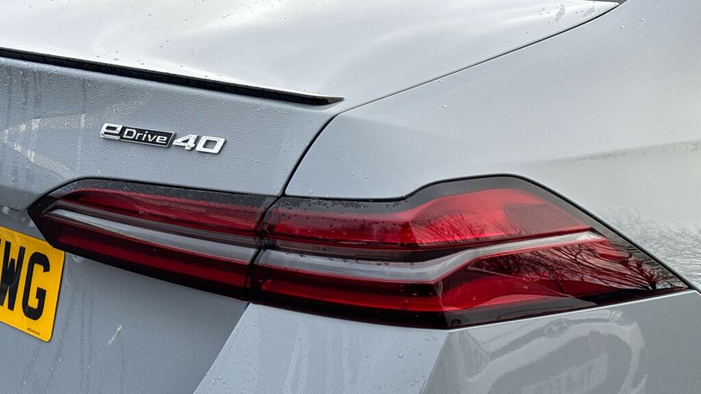 BMW i5 250Kw Edrive40 M Sport Pro 84Kwh Grey #3