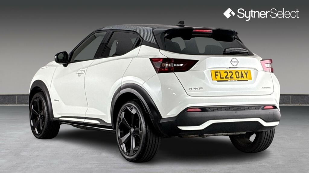 Nissan Juke 1.6 Hybrid Premiere Edition FL22OAY White #2
