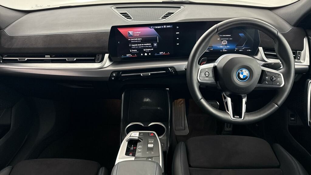 BMW iX2 150Kw Edrive20 M Sport 65Kwh Grey #4