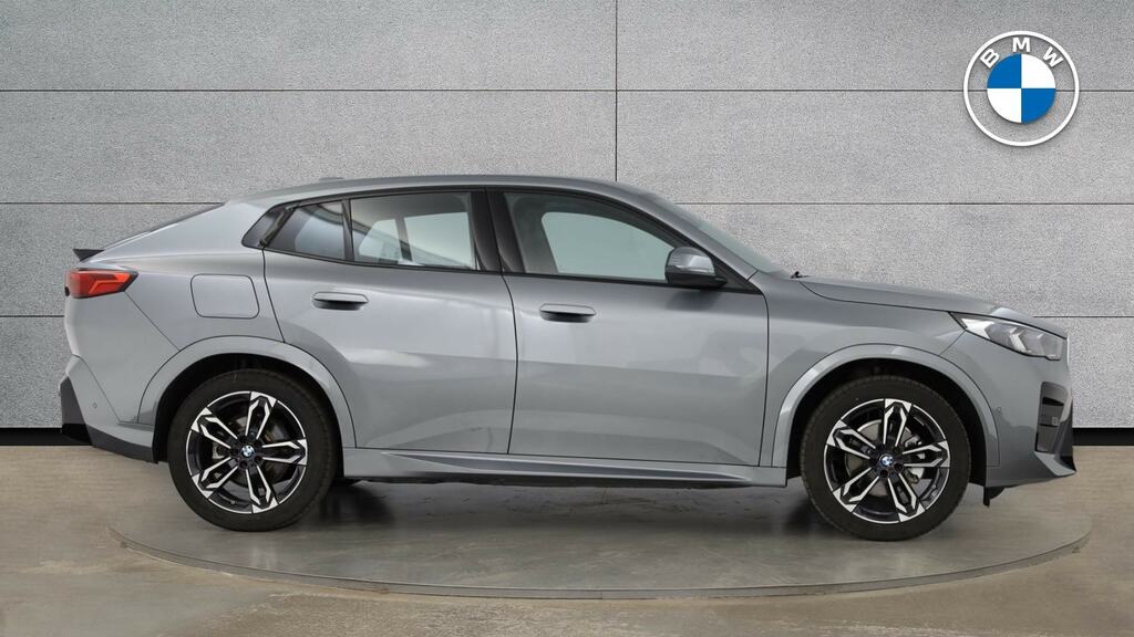 BMW iX2 150Kw Edrive20 M Sport 65Kwh Grey #3