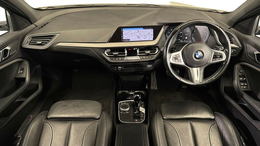 BMW 1 Series 118I M Sport Step YB20FFX White #4