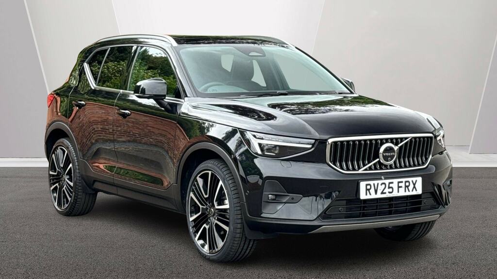 Volvo XC40 2.0 B3p Ultra Bright Black
