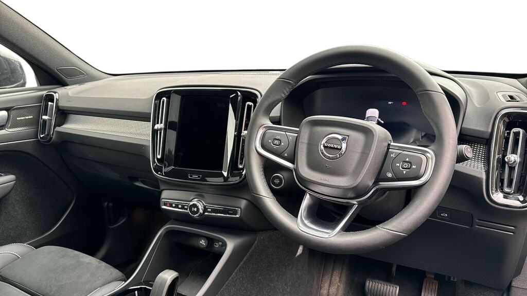 Volvo XC40 2.0 B3p Ultra Bright RV25FRX Black #5