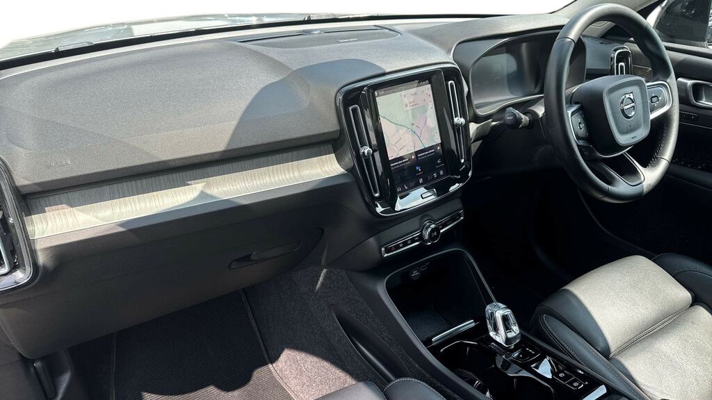 Volvo XC40 2.0 B4p Ultra Dark WF74ZBO Silver #4