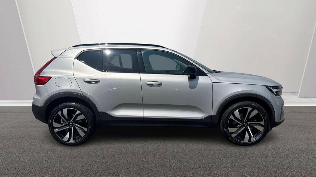 Volvo XC40 2.0 B4p Ultra Dark WF74ZBO Silver #3