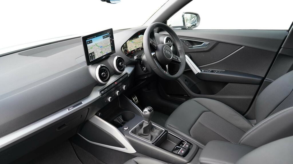 Audi Q2 35 Tfsi S Line Tech YB26FWW White #2