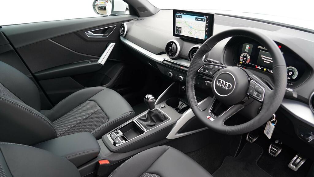 Audi Q2 35 Tfsi S Line Tech YB26FWW White #6