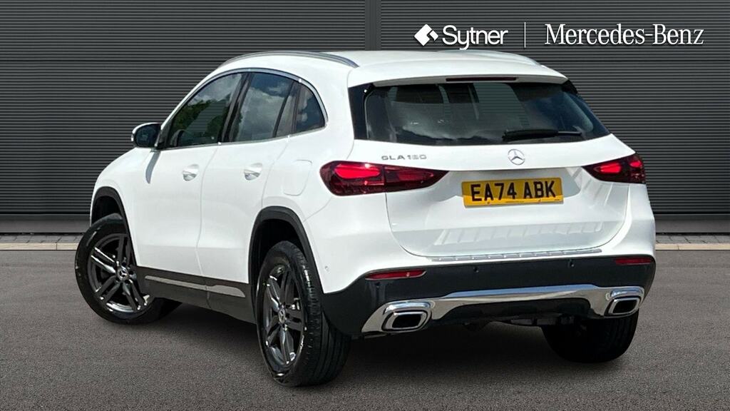 Mercedes-Benz GLA Class Gla 180 Sport Edition EA74ABK White #2