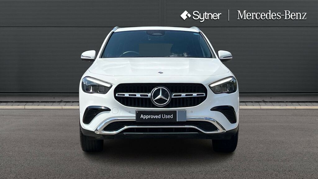 Mercedes-Benz GLA Class Gla 180 Sport Edition EA74ABK White #6