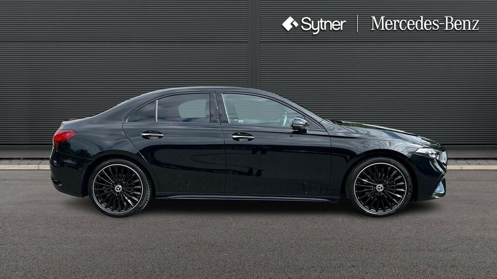 Mercedes-Benz A Class A200 Amg Line Premium Plus KN25FYM Black #4