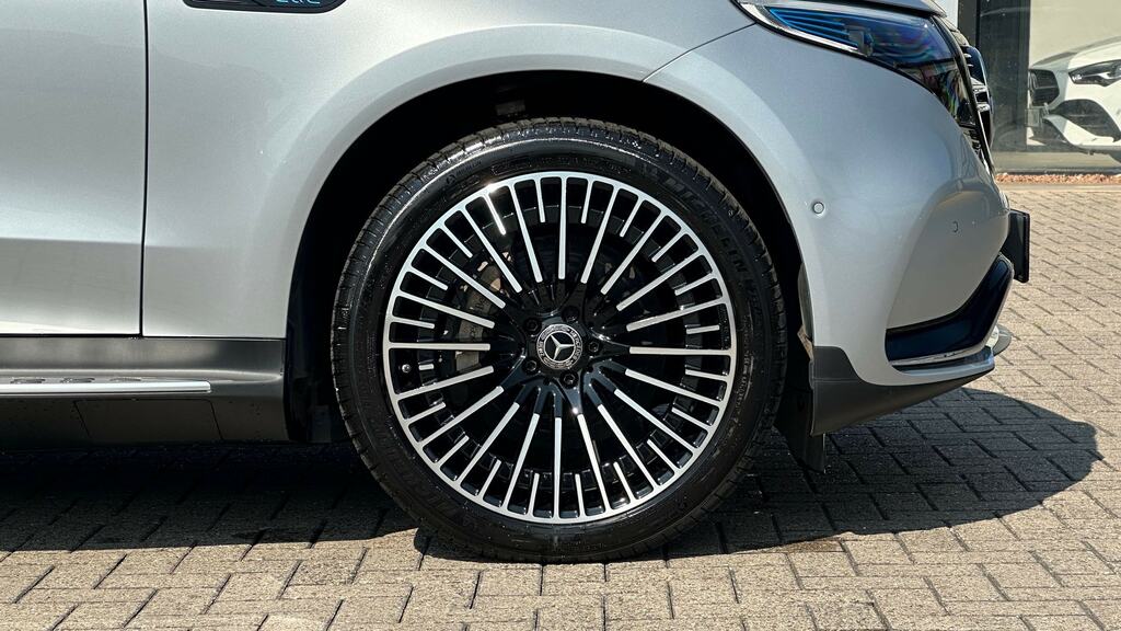 Mercedes-Benz EQC Eqc 400 300Kw Amg Line Premium 80Kwh Silver #5