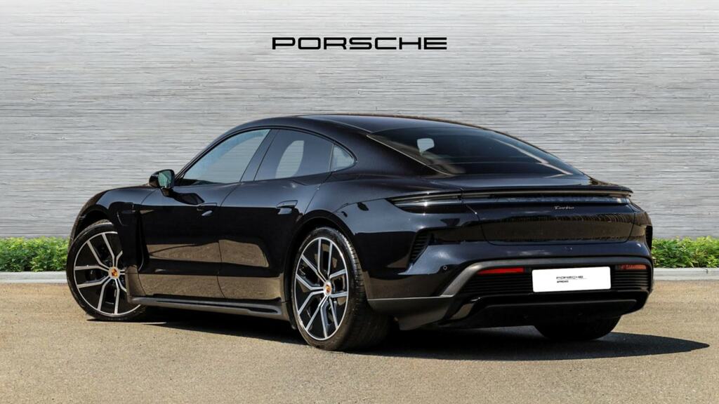 Porsche Taycan 649Kw Turbo 105Kwh Black #2