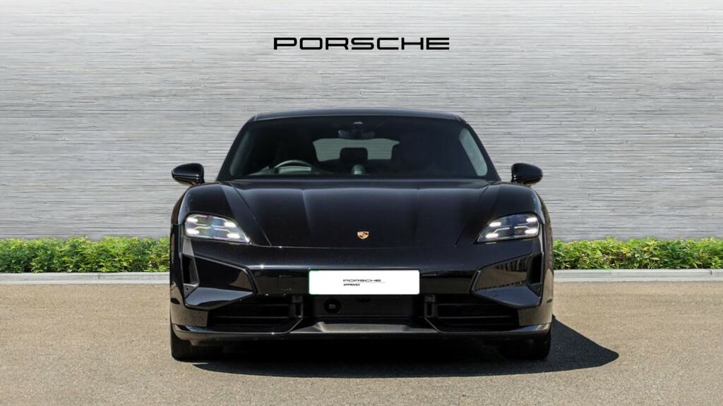 Porsche Taycan 649Kw Turbo 105Kwh Black #6
