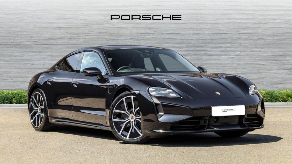 Porsche Taycan 649Kw Turbo 105Kwh Black